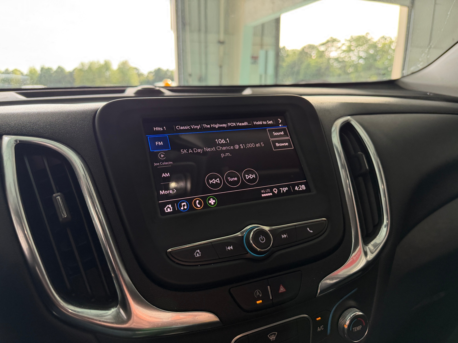 Thumbnail: 2023 Chevrolet Equinox - 4