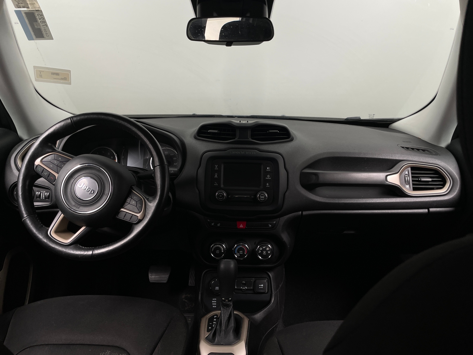 Thumbnail: 2017 Jeep Renegade - 3