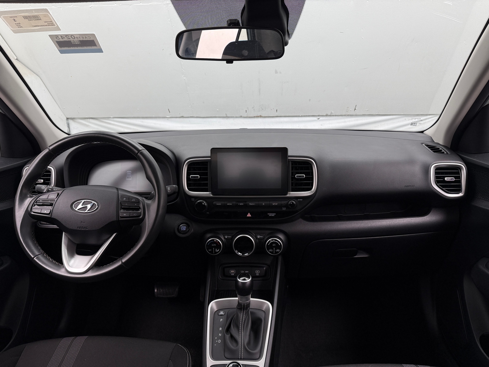 Thumbnail: 2025 Hyundai Venue - 3
