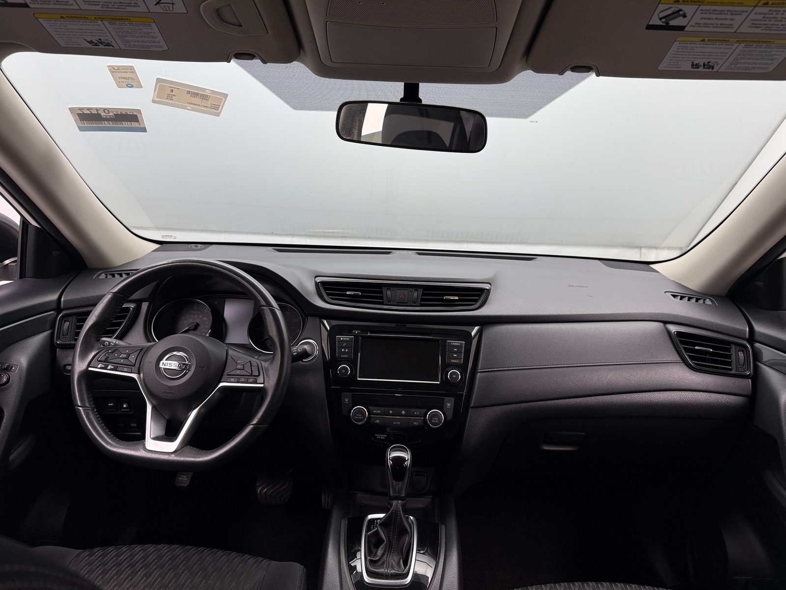 Thumbnail: 2018 Nissan Rogue - 3