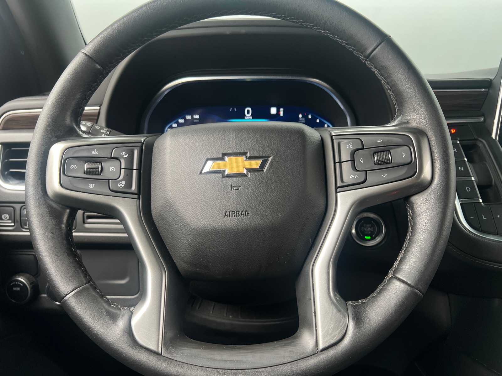 Thumbnail: 2022 Chevrolet Suburban - 4