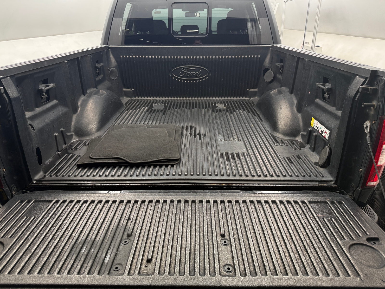 Thumbnail: 2019 Ford Econoline - 7