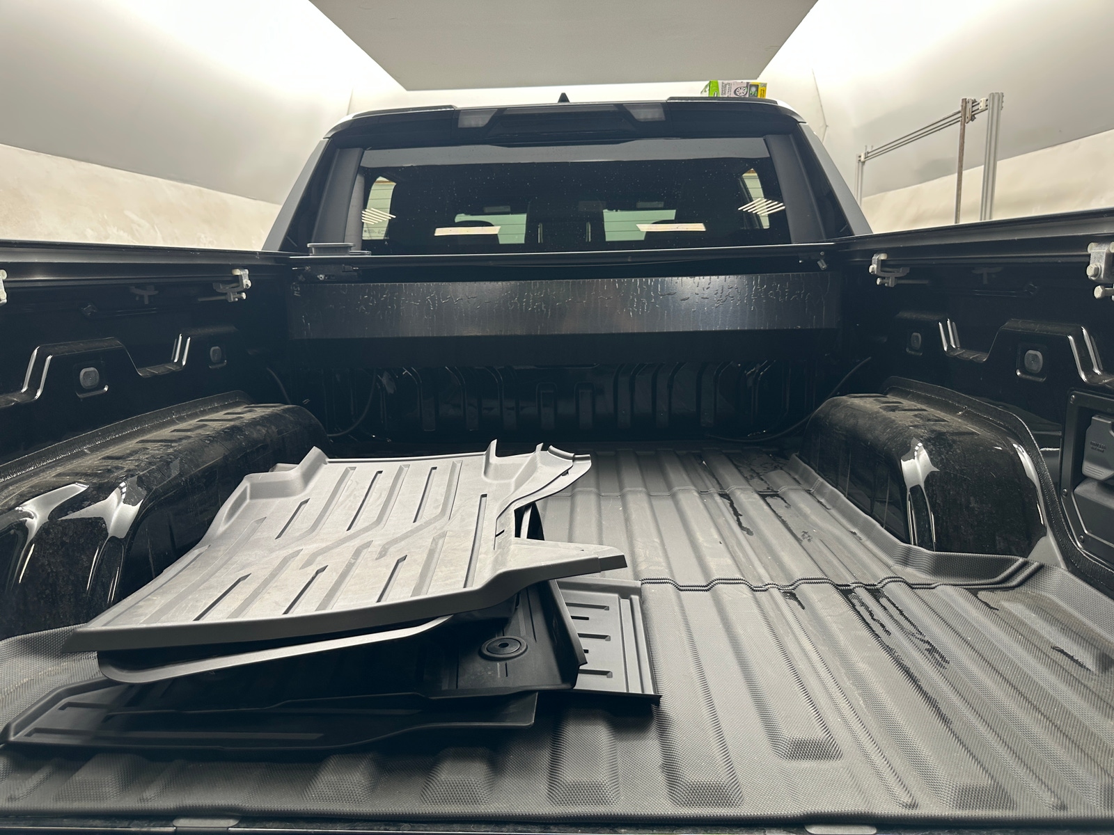 Thumbnail: 2026 GMC Sierra EV - 6