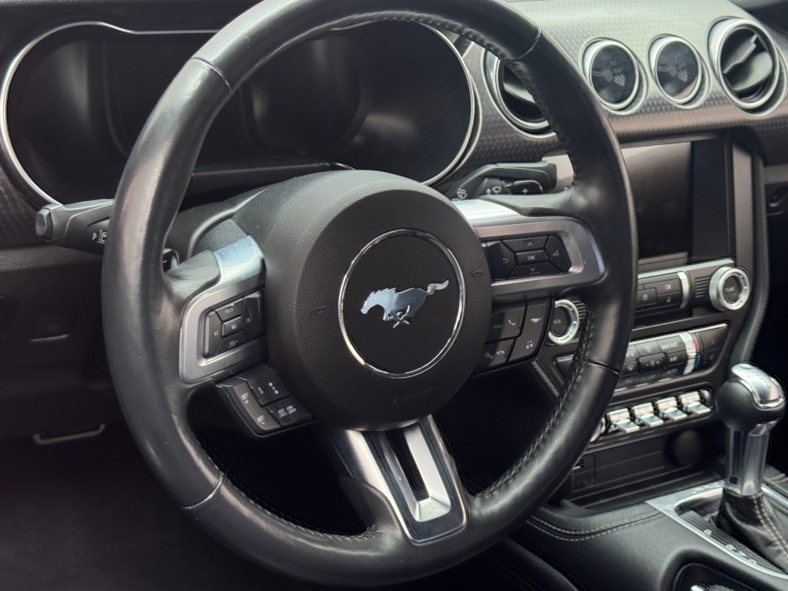Thumbnail: 2021 Ford Mustang - 3