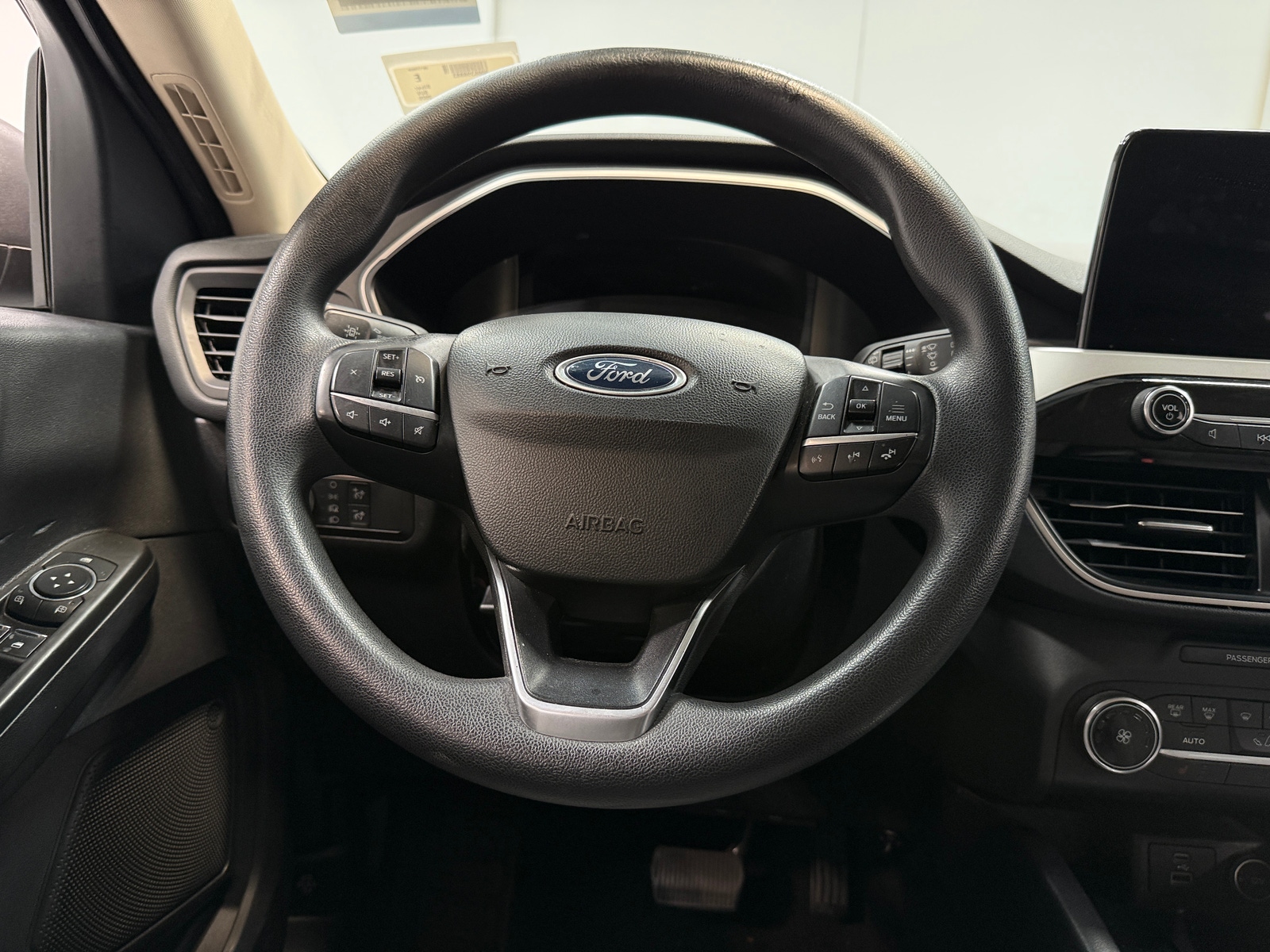 Thumbnail: 2020 Ford Escape - 5