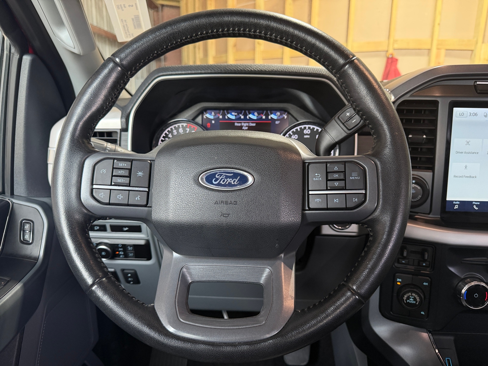 Thumbnail: 2022 Ford Econoline - 5