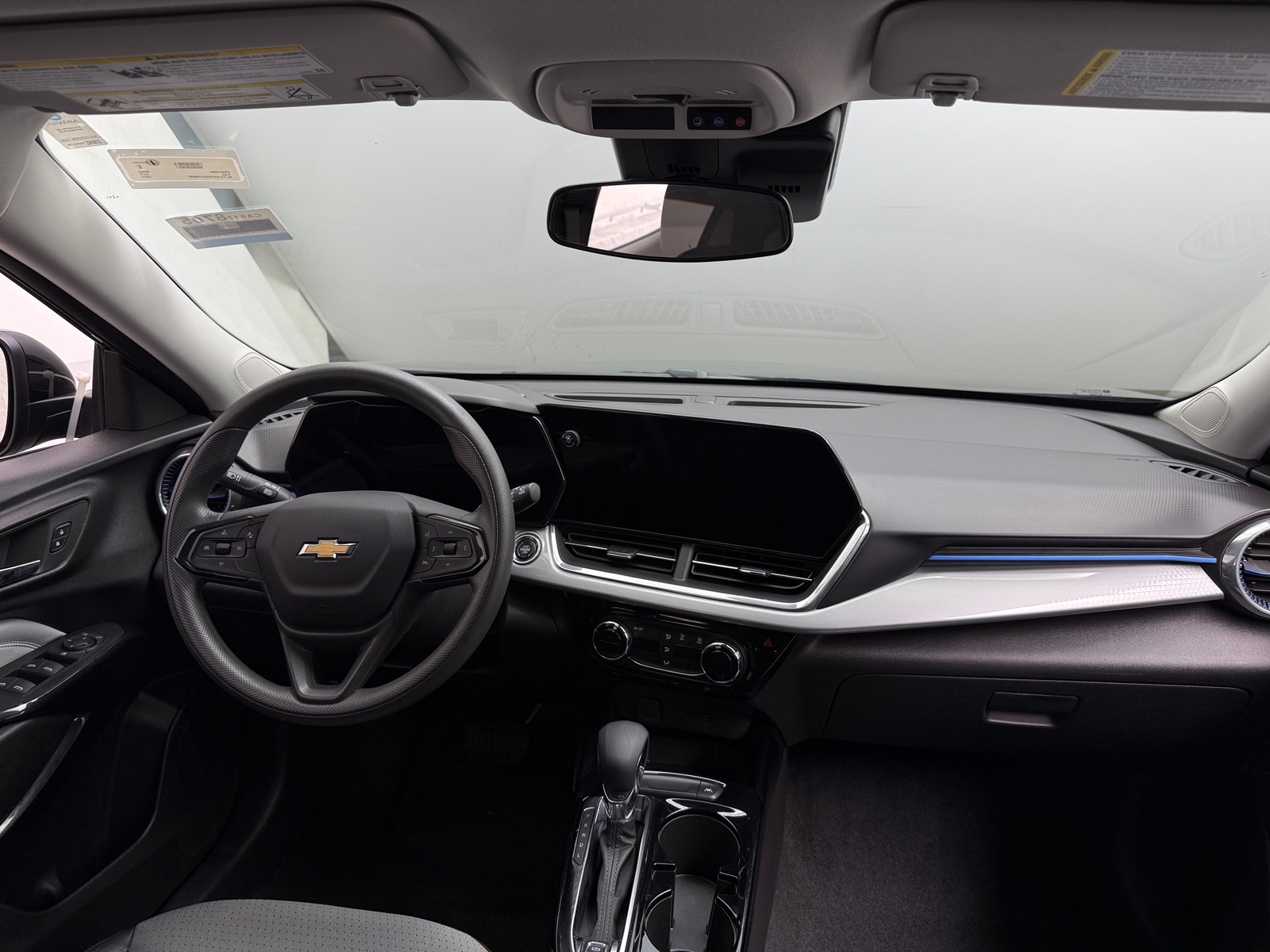 Thumbnail: 2025 Chevrolet Trax - 2