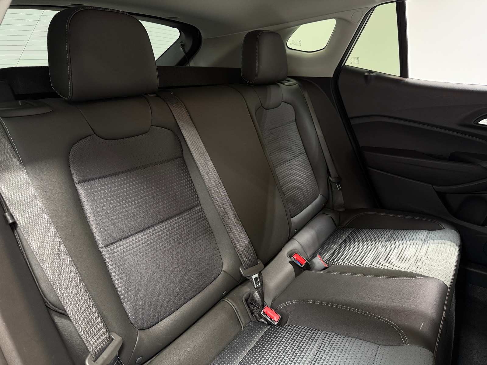 Thumbnail: 2025 Chevrolet Trax - 5
