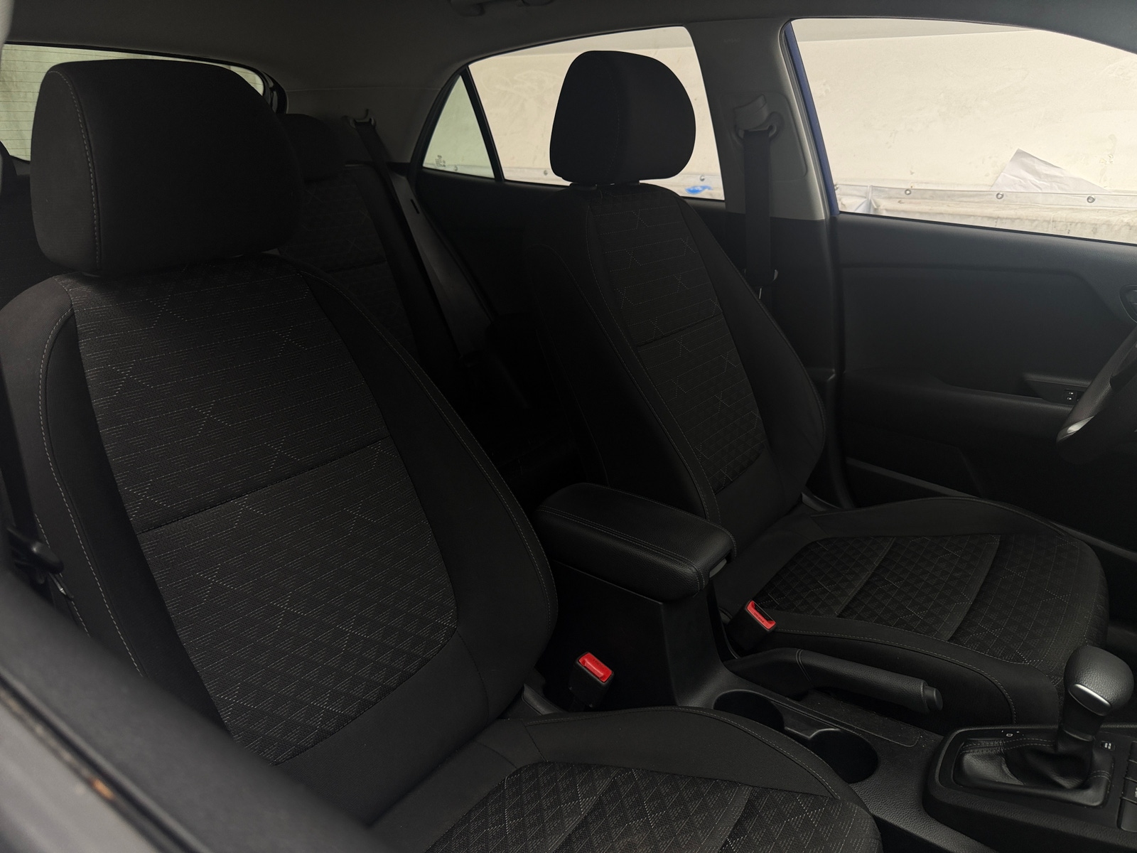 Thumbnail: 2019 Kia Rio - 2