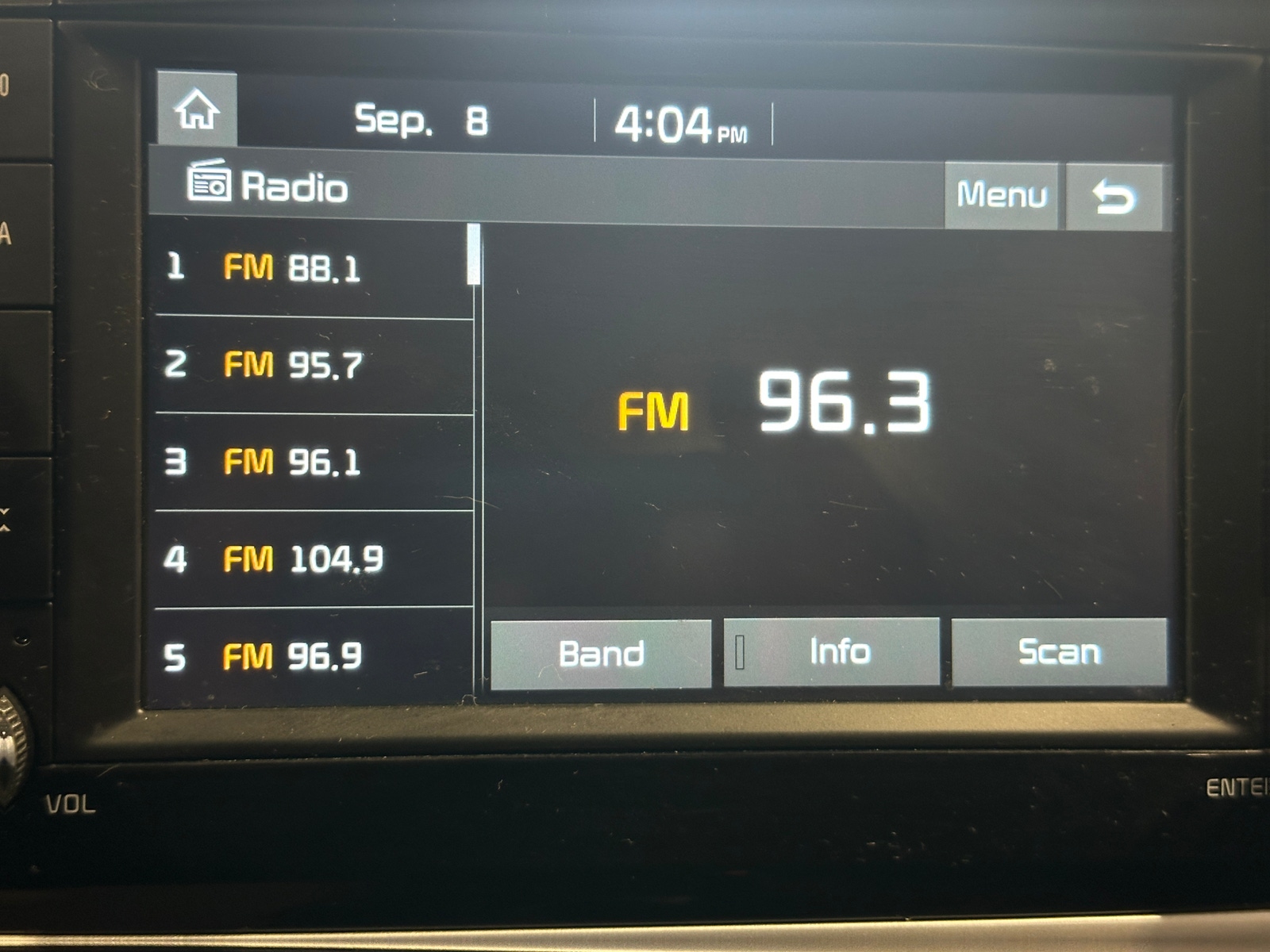 Thumbnail: 2019 Kia Rio - 4