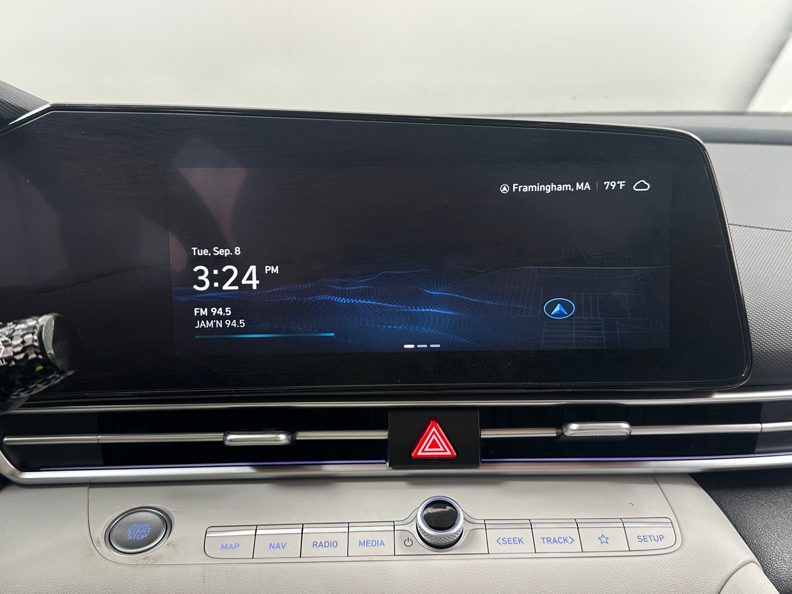 Thumbnail: 2024 Hyundai Elantra - 3