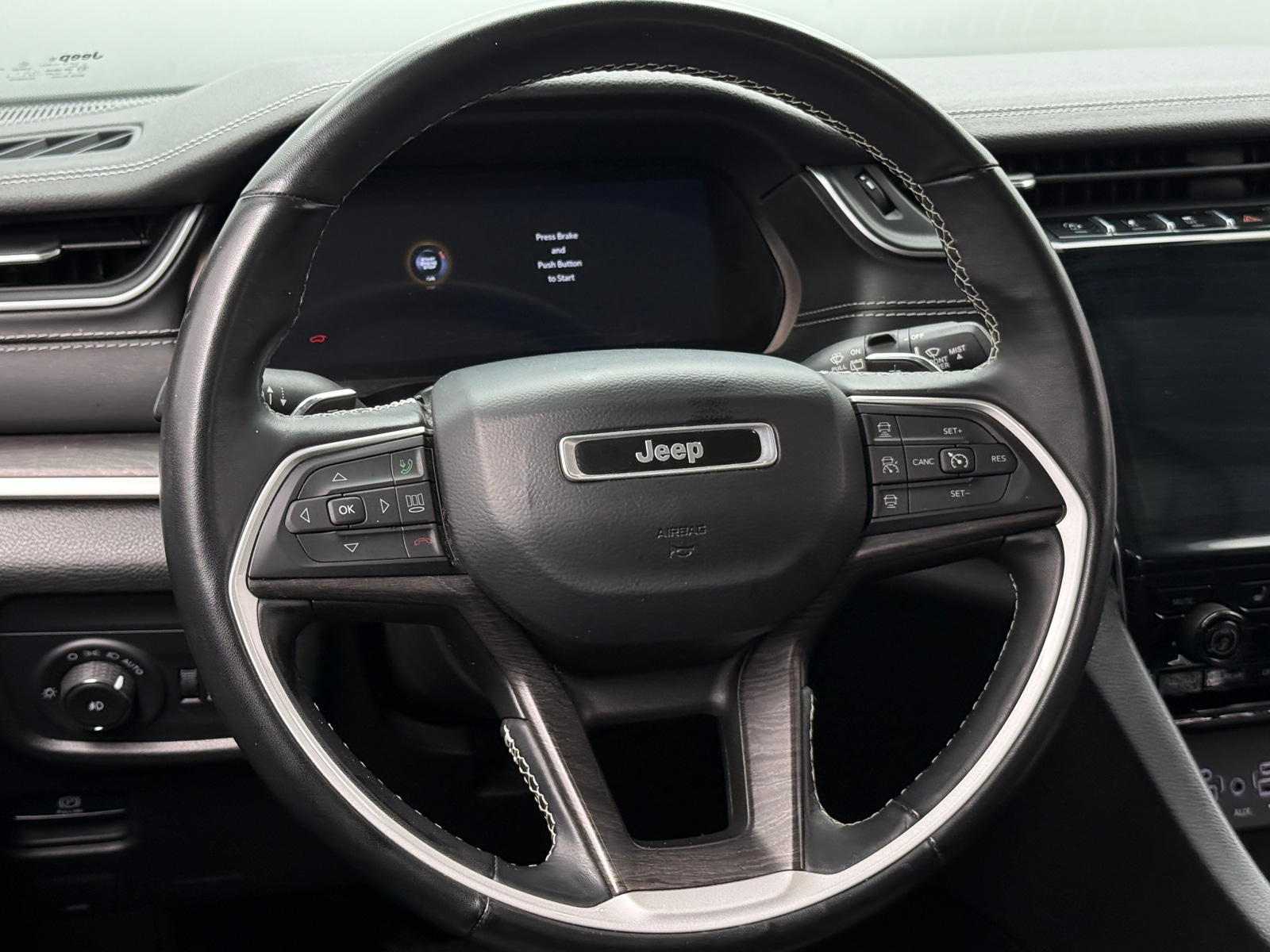 Thumbnail: 2022 Jeep Grand Cherokee L - 4