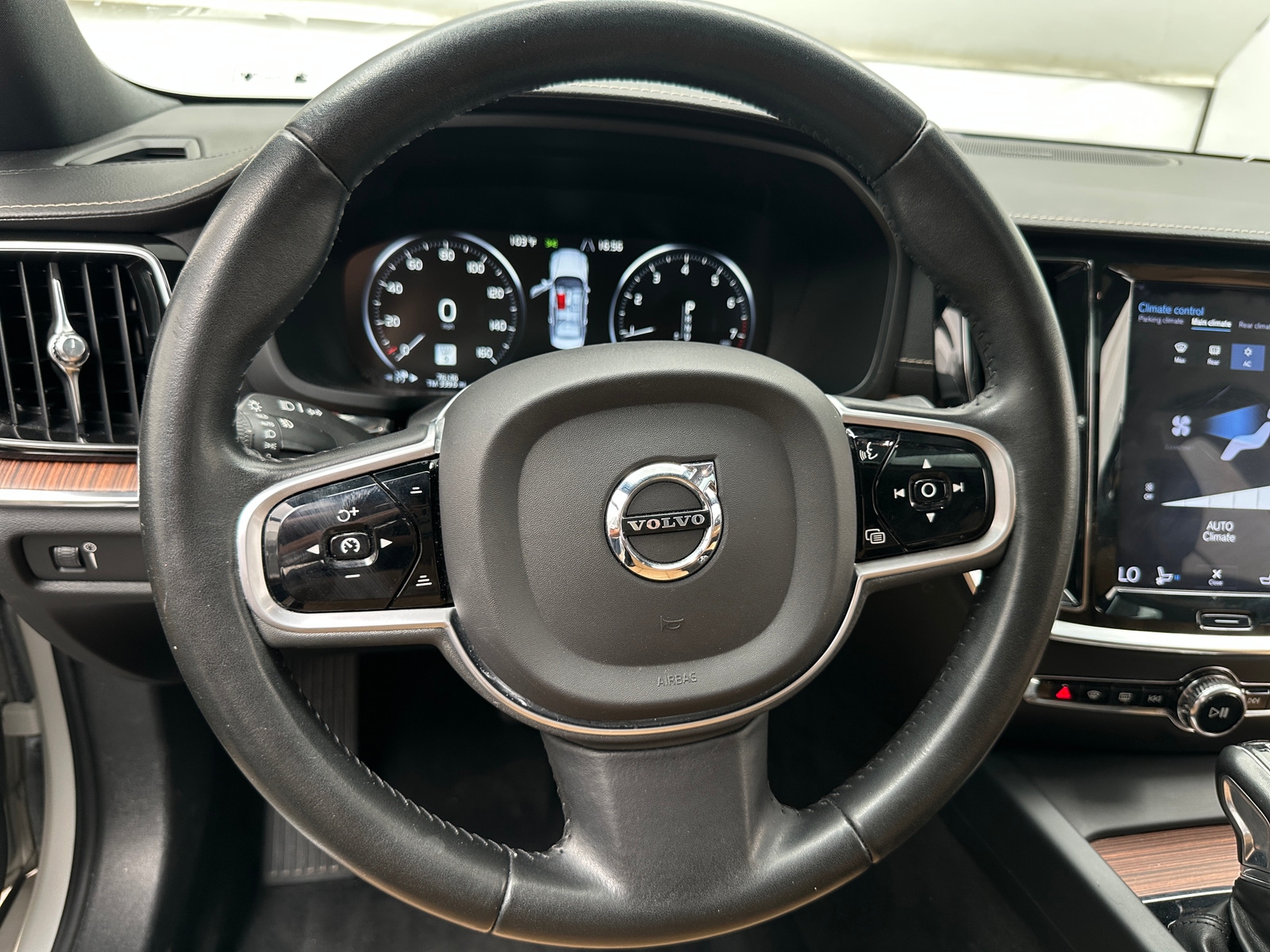 Thumbnail: 2019 Volvo S60 - 5