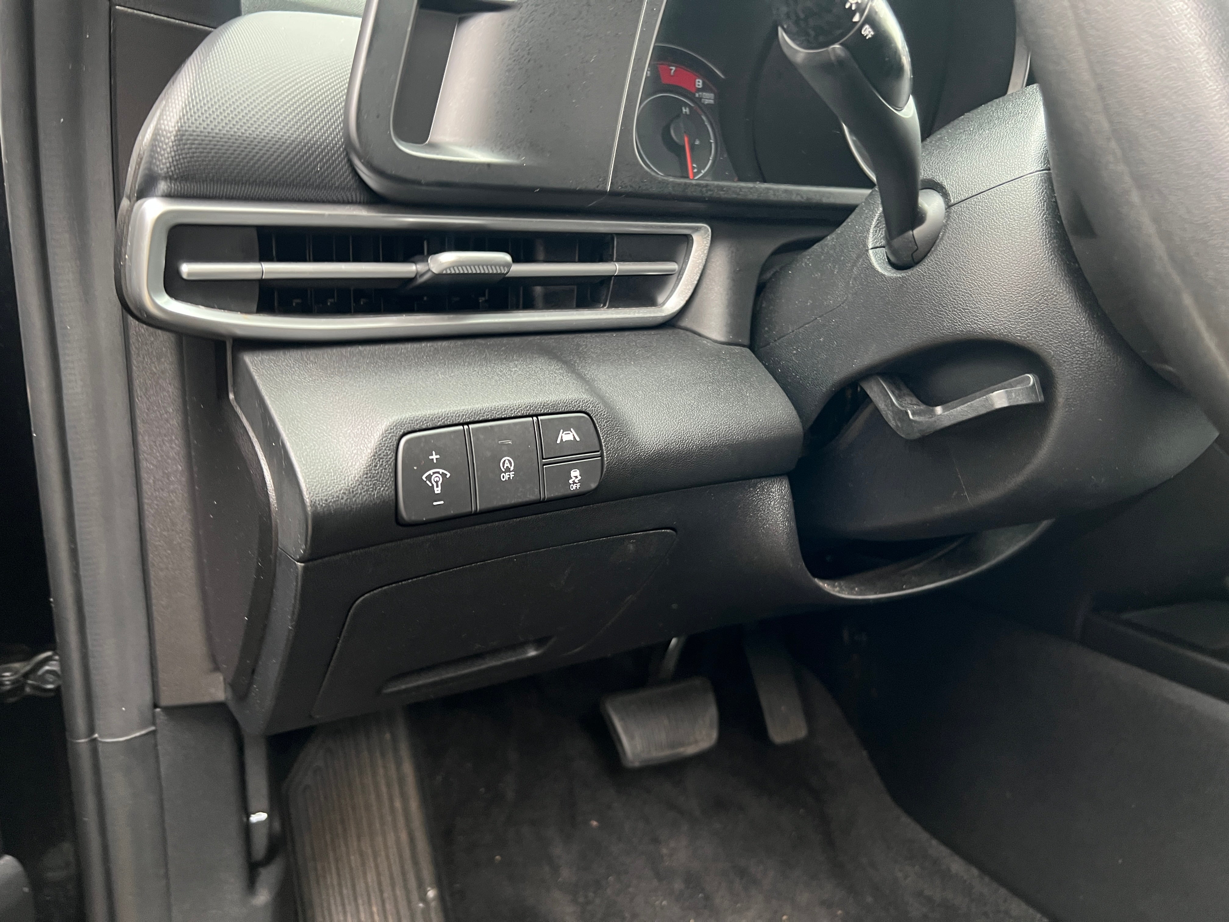 2022 Hyundai Elantra SE - Photo 9