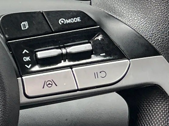 2022 Hyundai Elantra SE - Photo 10