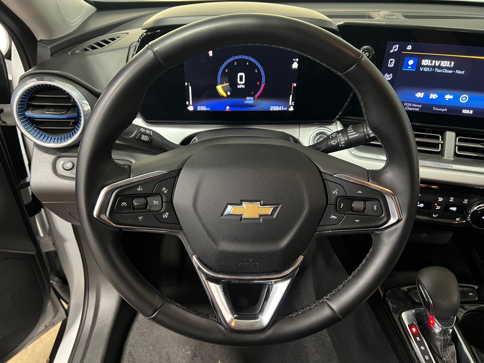 Thumbnail: 2025 Chevrolet Trax - 4