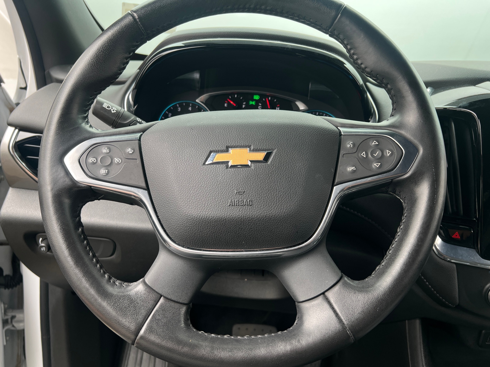 Thumbnail: 2022 Chevrolet Traverse - 5