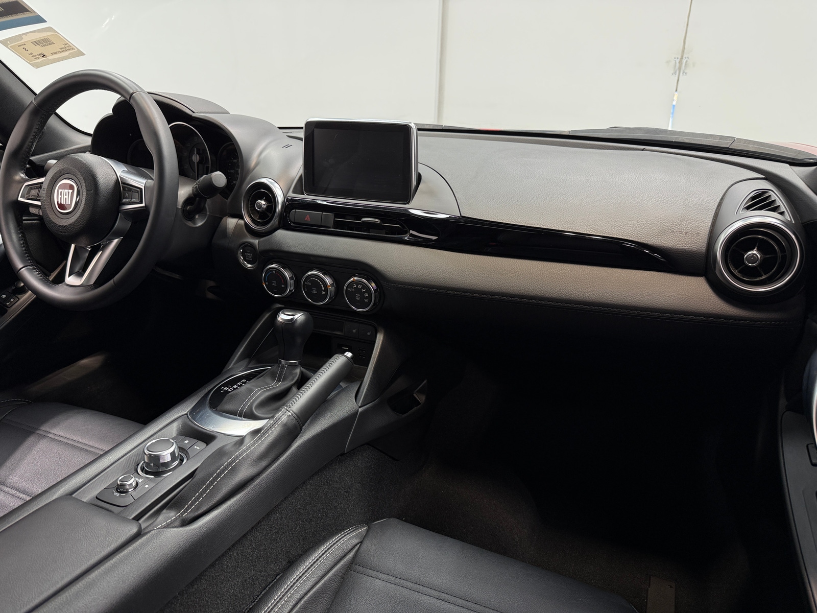 Thumbnail: 2018 Fiat 124 Spider - 2