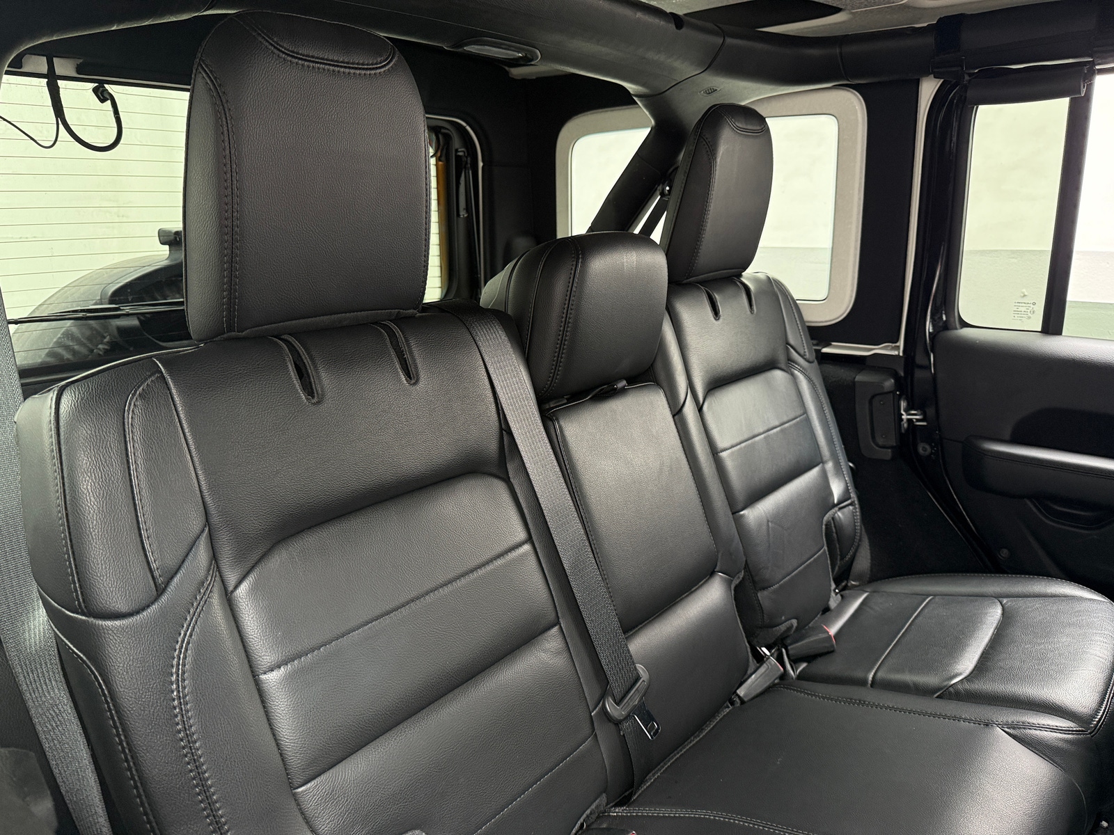 Thumbnail: 2020 Jeep Wrangler - 5