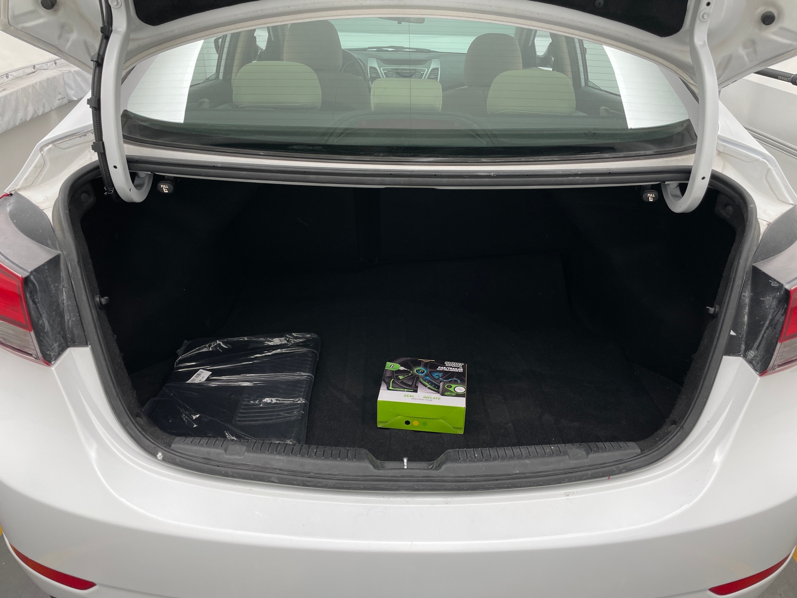 Thumbnail: 2016 Hyundai Elantra - 7