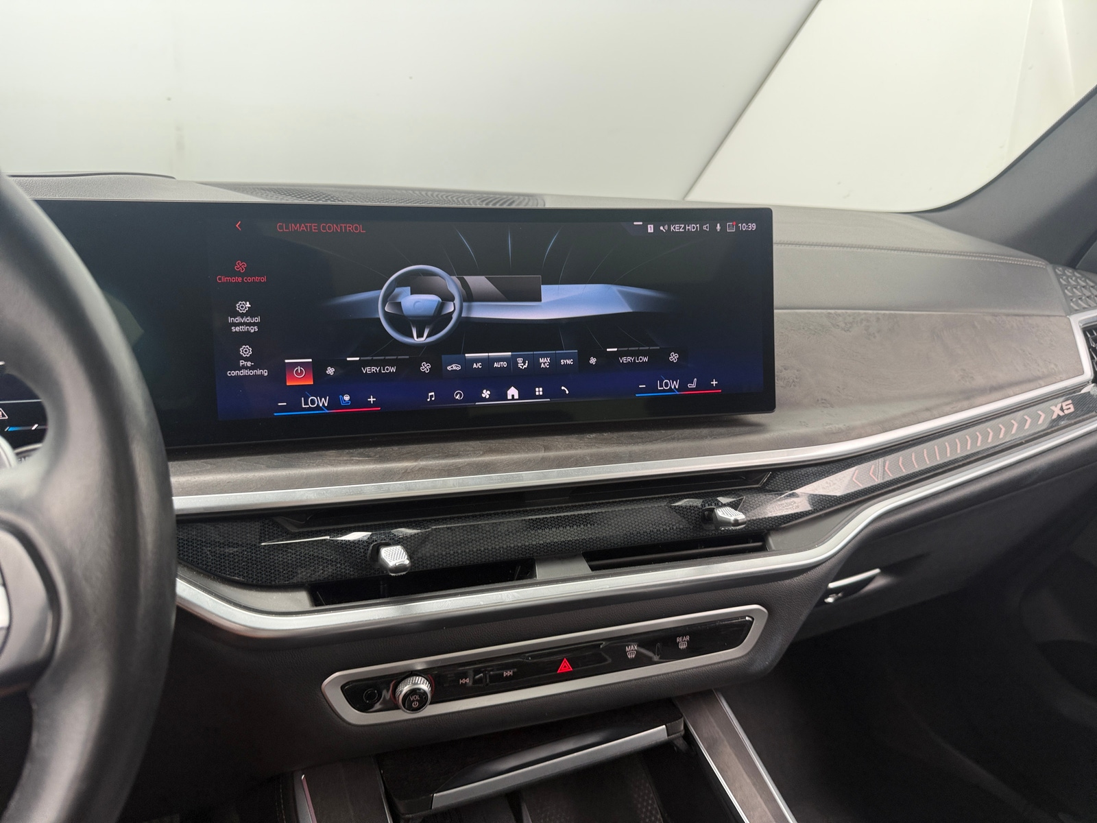 Thumbnail: 2024 BMW X5 - 3