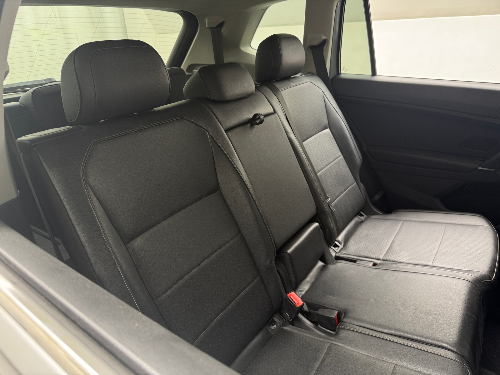 Thumbnail: 2020 Volkswagen Tiguan - 5