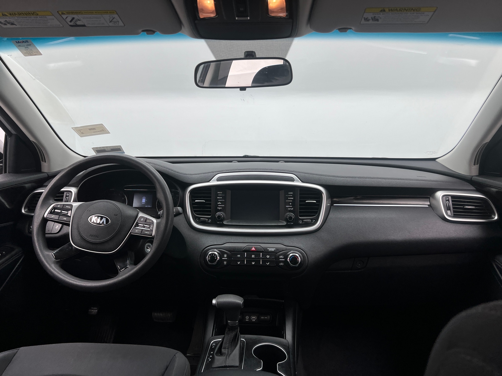 Thumbnail: 2020 Kia Sorento - 3