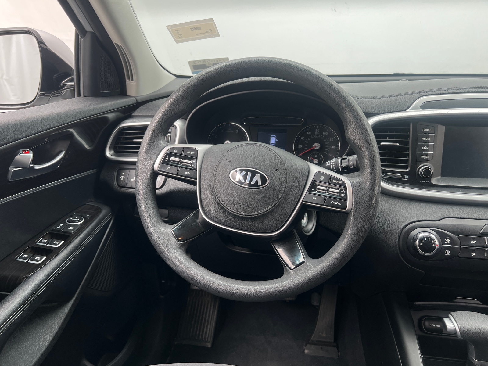 Thumbnail: 2020 Kia Sorento - 5
