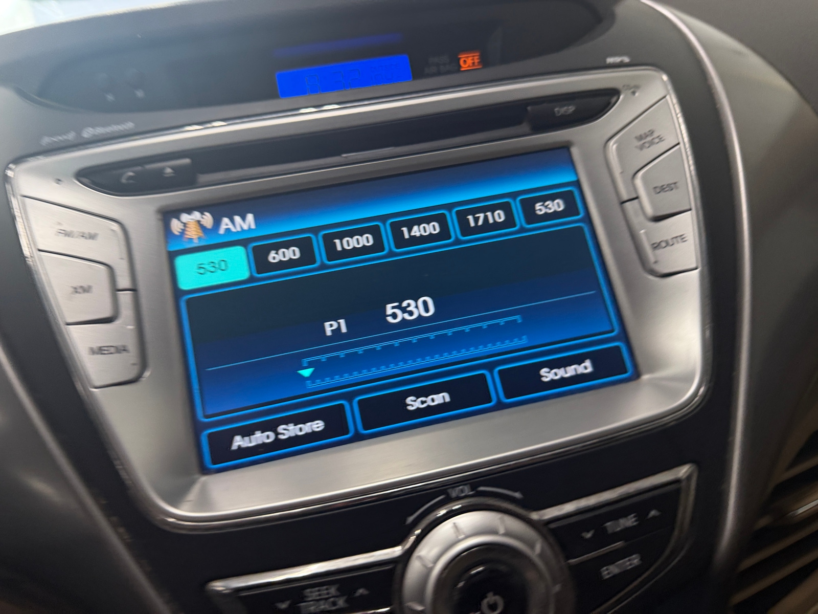 Thumbnail: 2012 Hyundai Elantra - 3