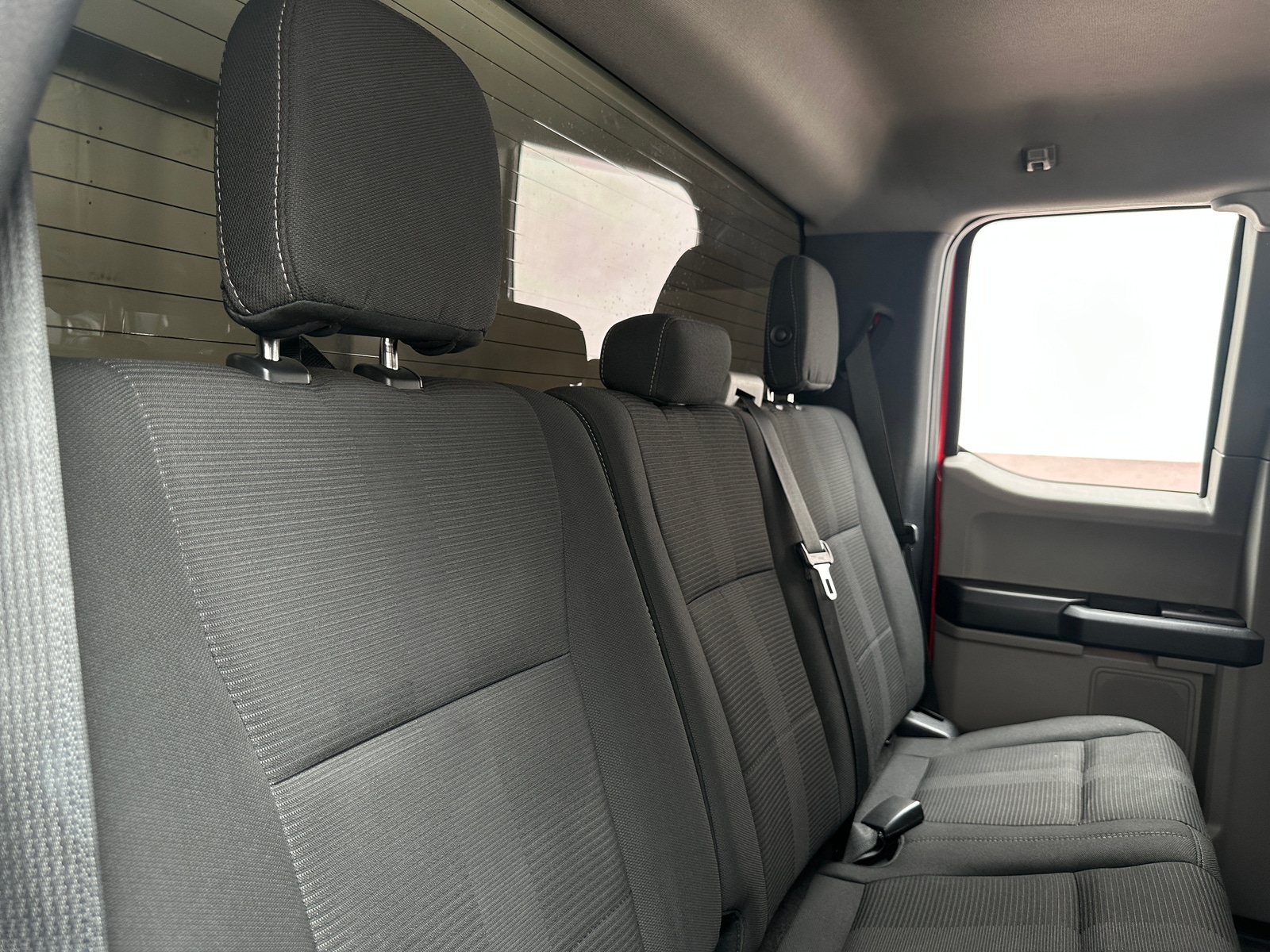 Thumbnail: 2017 Ford Econoline - 6
