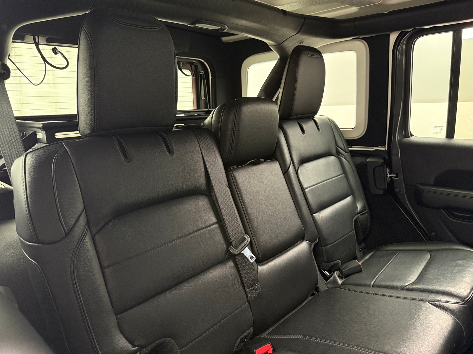 Thumbnail: 2021 Jeep Wrangler - 5