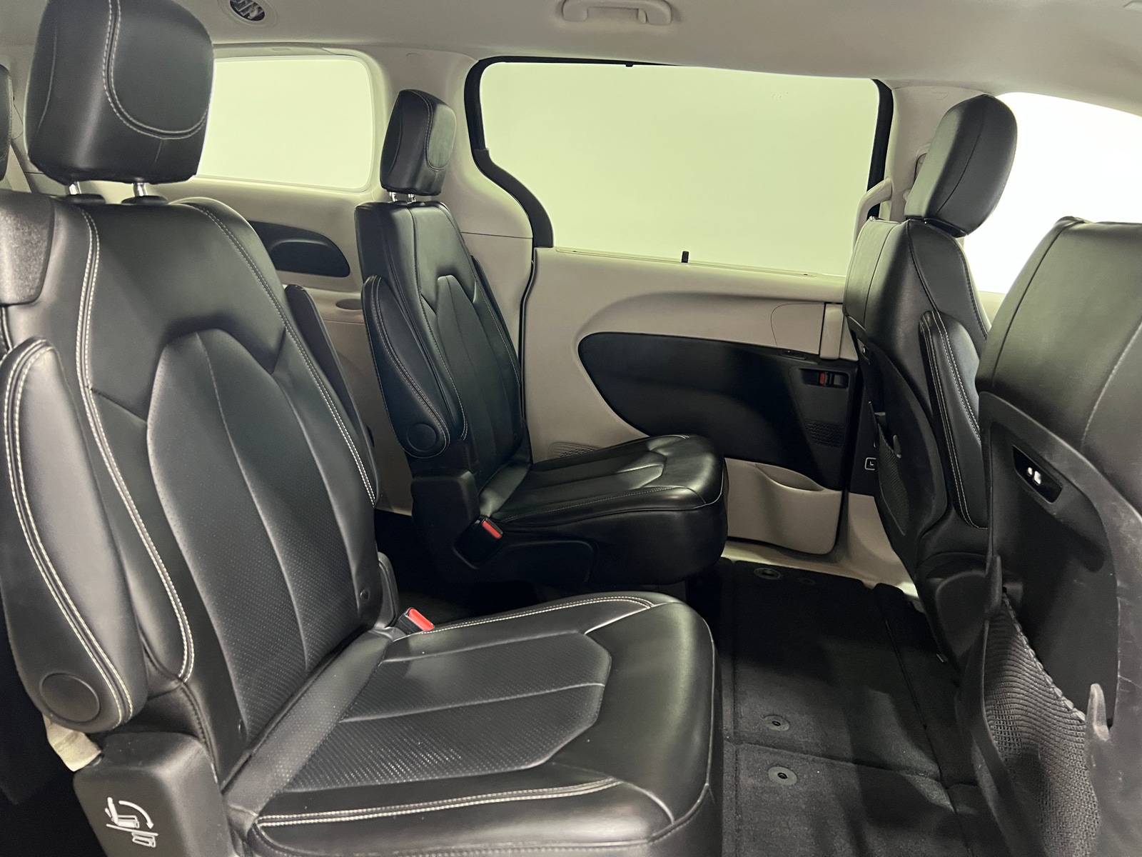 Thumbnail: 2024 Chrysler Pacifica - 5