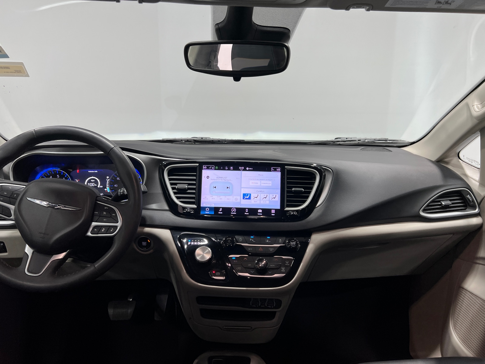 Thumbnail: 2024 Chrysler Pacifica - 2