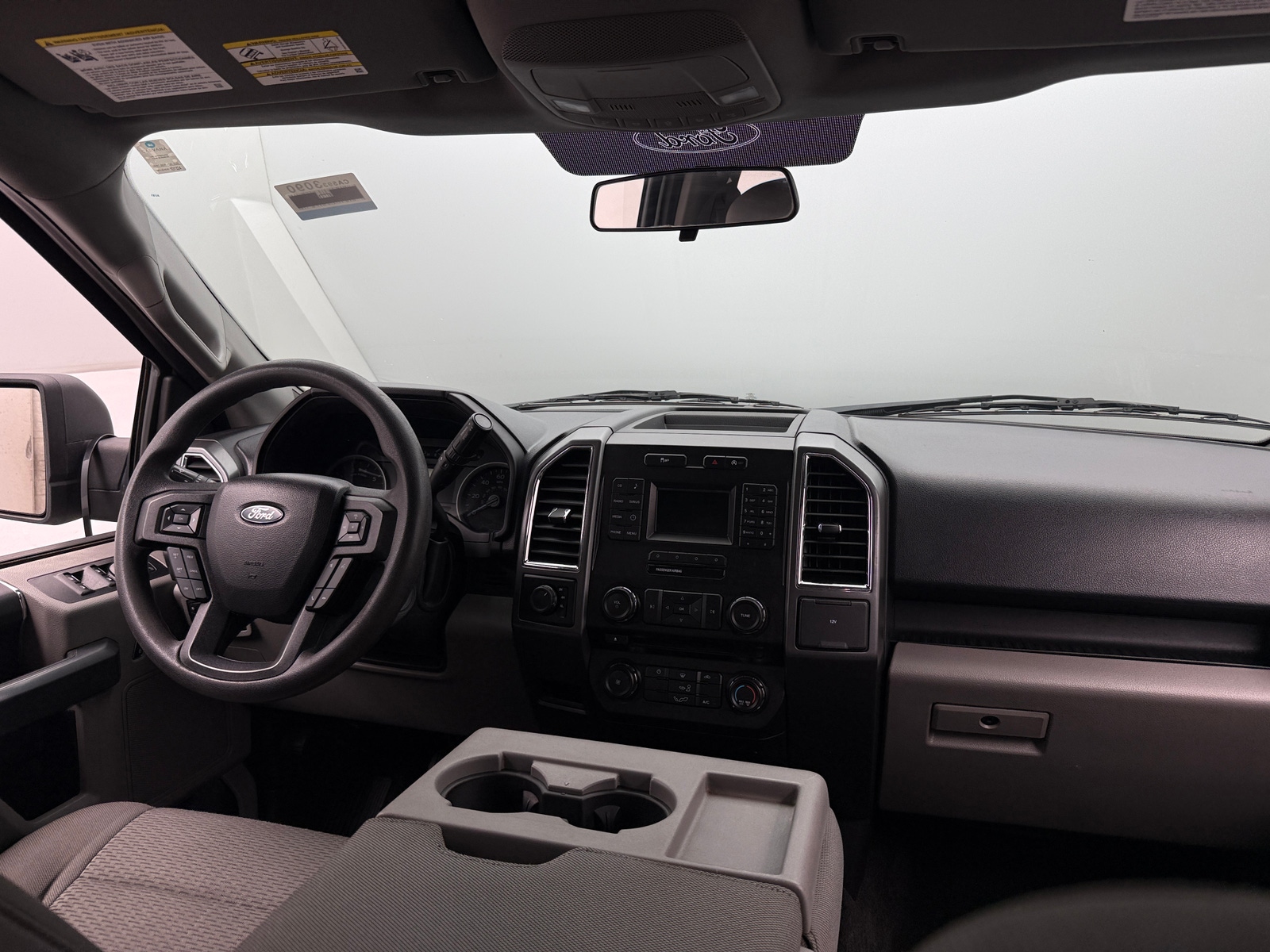 Thumbnail: 2017 Ford Econoline - 3