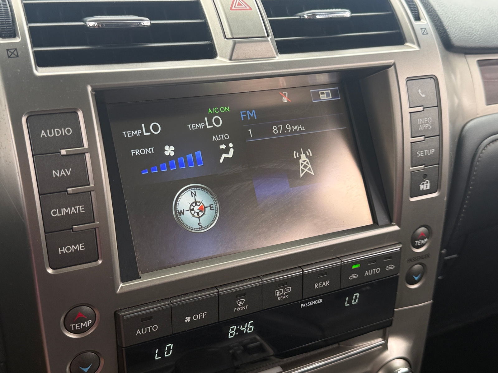 Thumbnail: 2019 Lexus GX - 3