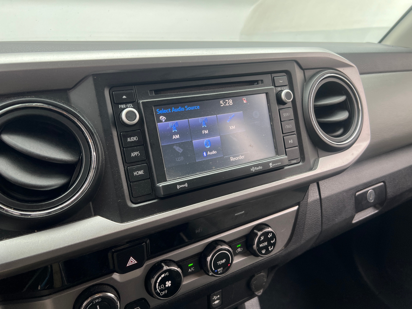 Thumbnail: 2017 Toyota Tacoma - 4