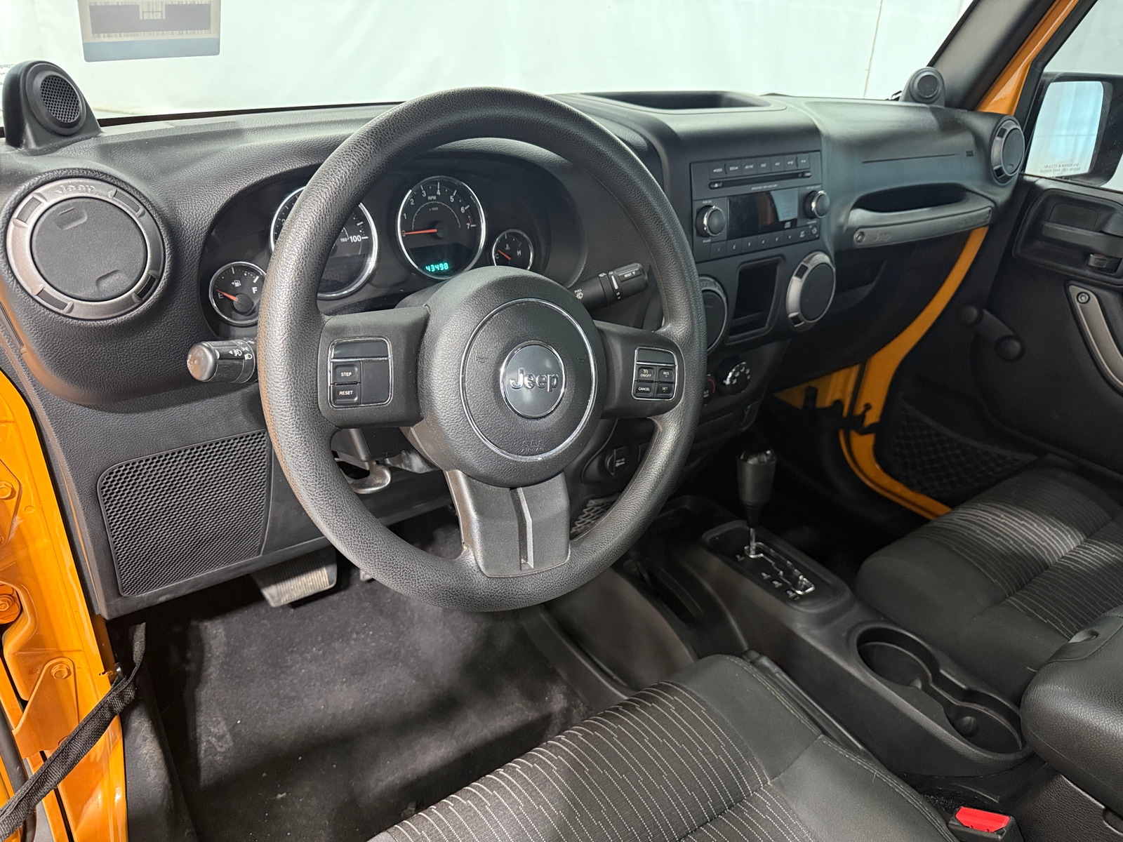 Thumbnail: 2012 Jeep Wrangler - 3