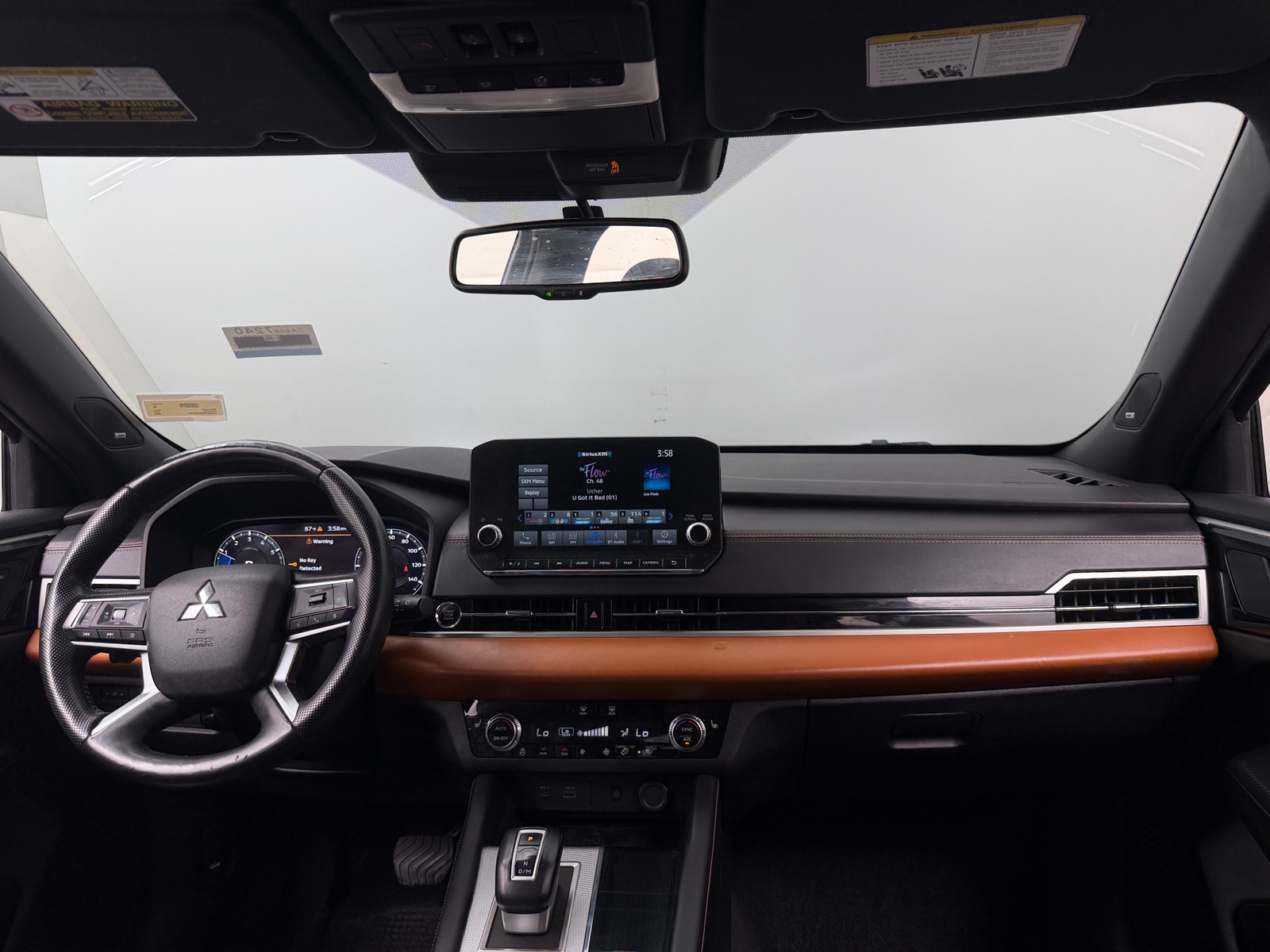 Thumbnail: 2022 Mitsubishi Outlander - 3