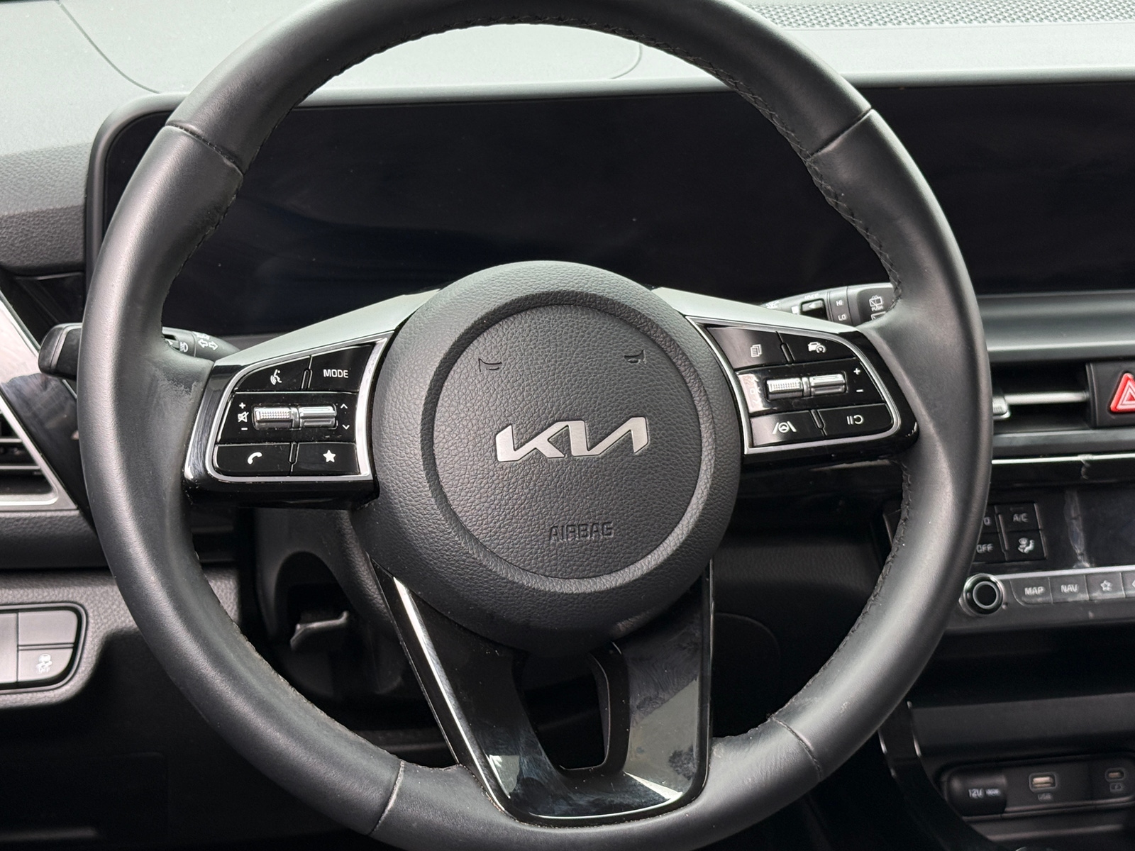Thumbnail: 2024 Kia Seltos - 4