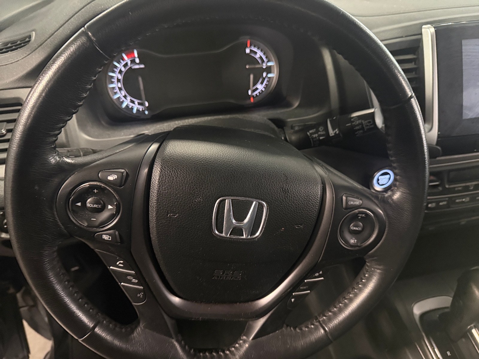 Thumbnail: 2016 Honda Pilot - 4