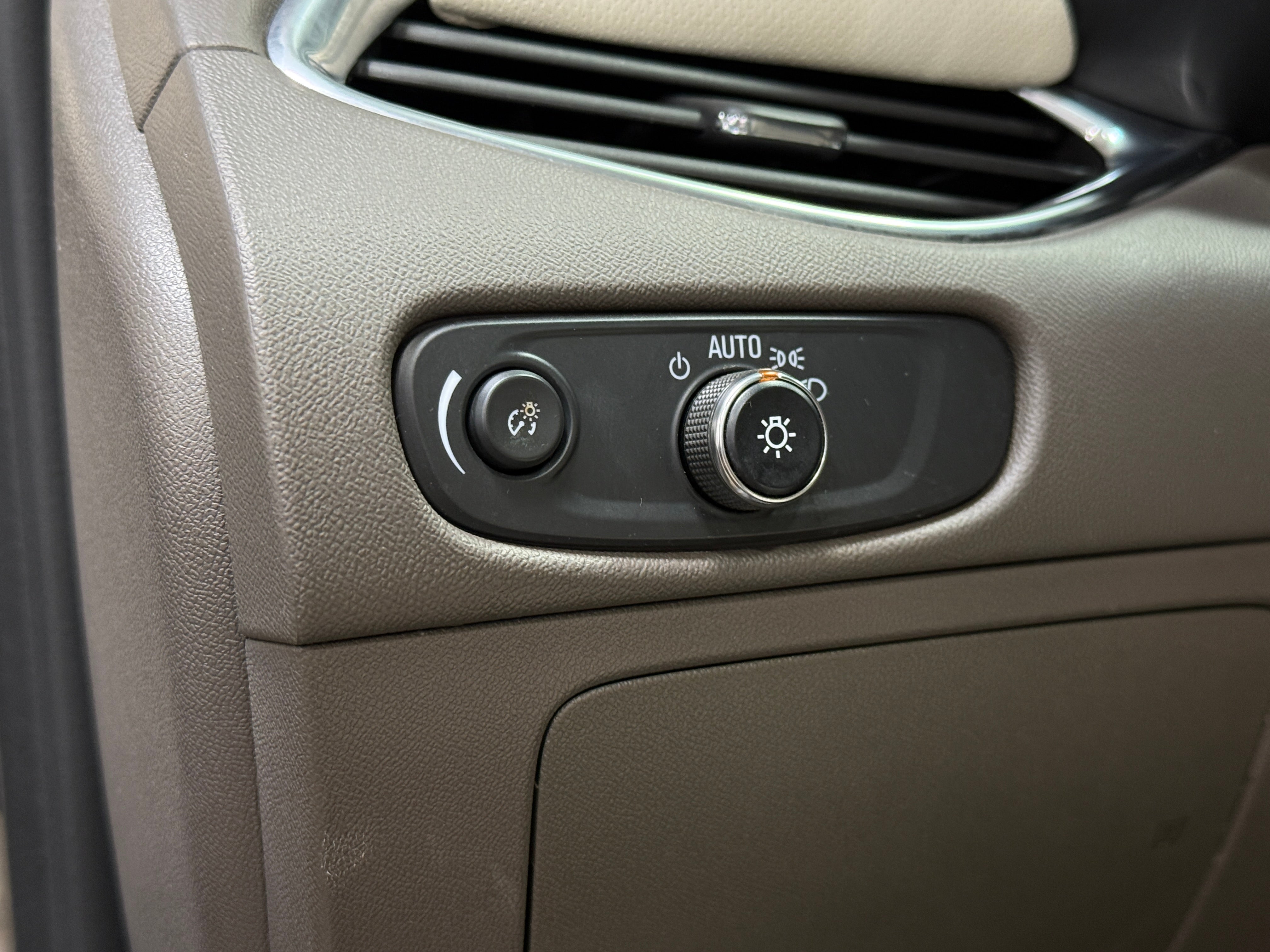 2024 Chevrolet Malibu 2LT - Photo 15