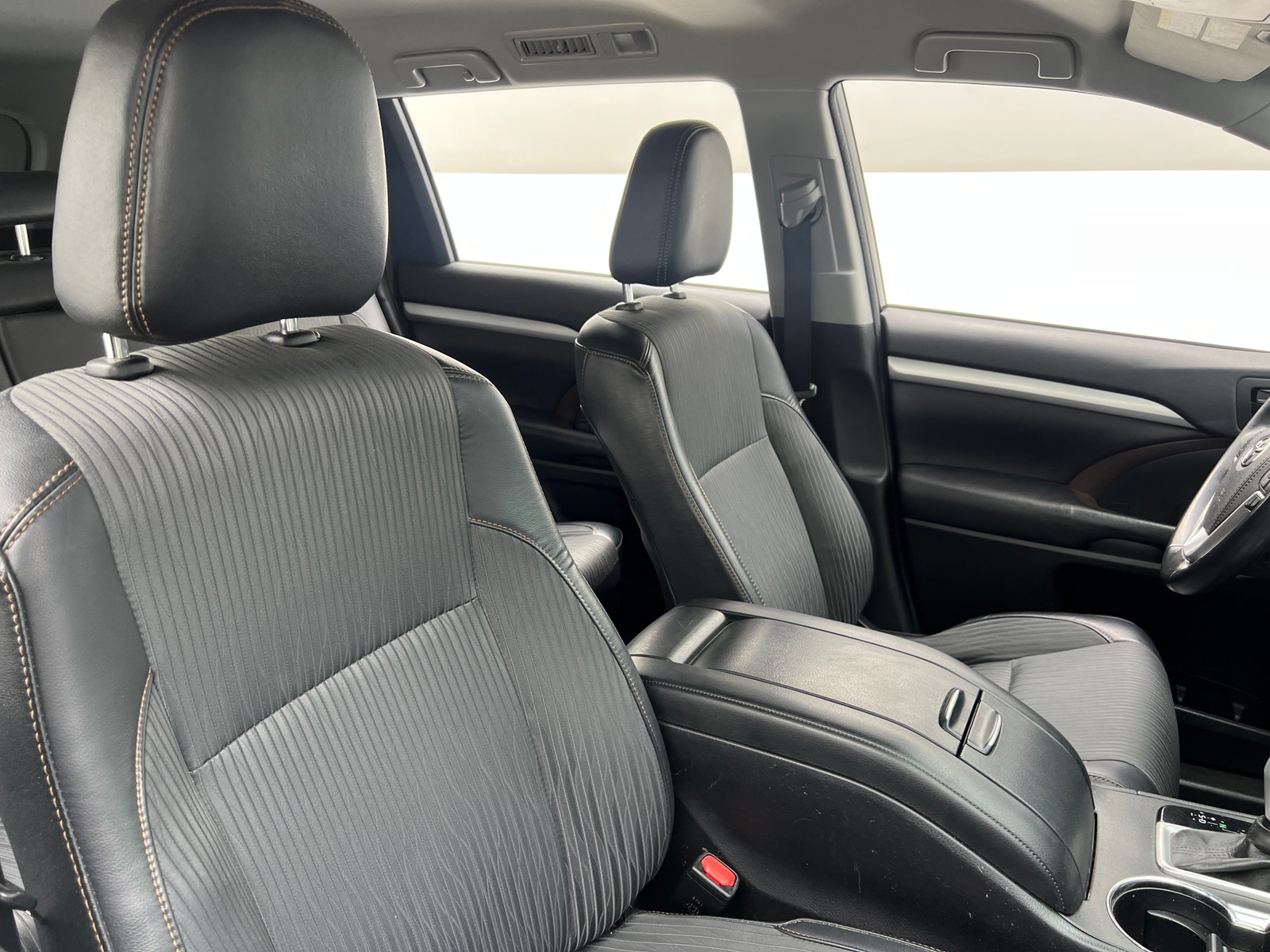 Thumbnail: 2017 Toyota Highlander - 2