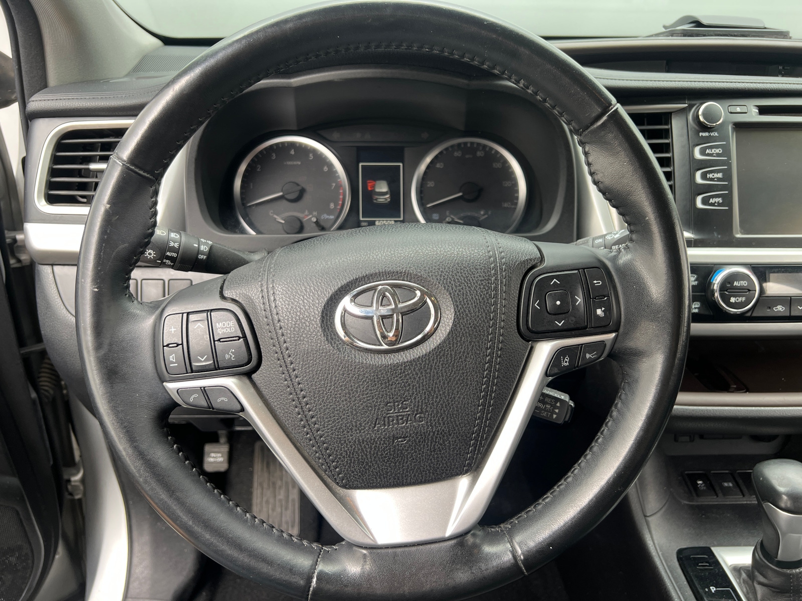Thumbnail: 2017 Toyota Highlander - 5