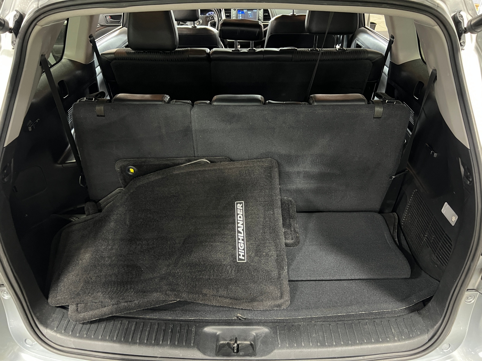 Thumbnail: 2017 Toyota Highlander - 7