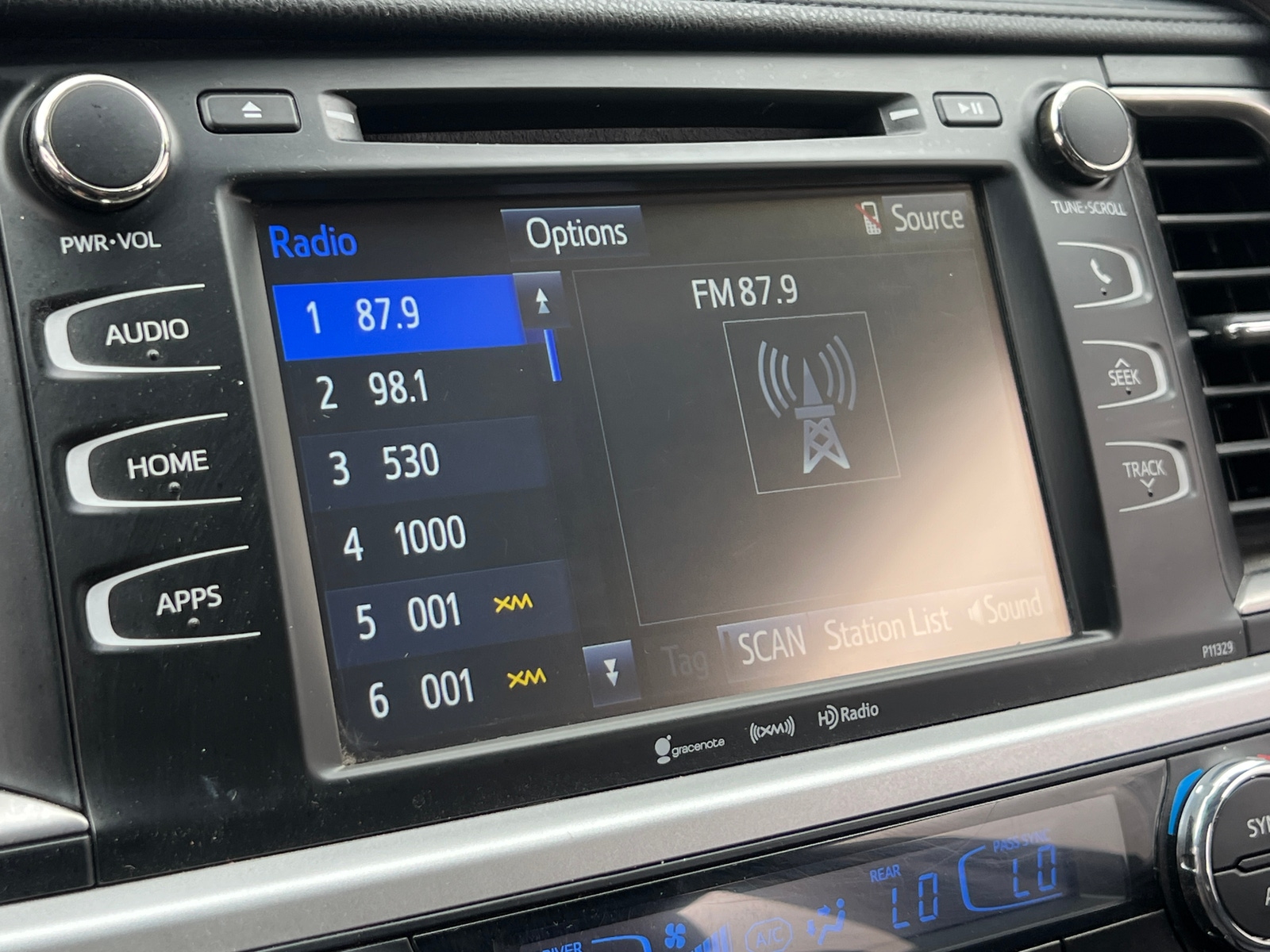 Thumbnail: 2017 Toyota Highlander - 4
