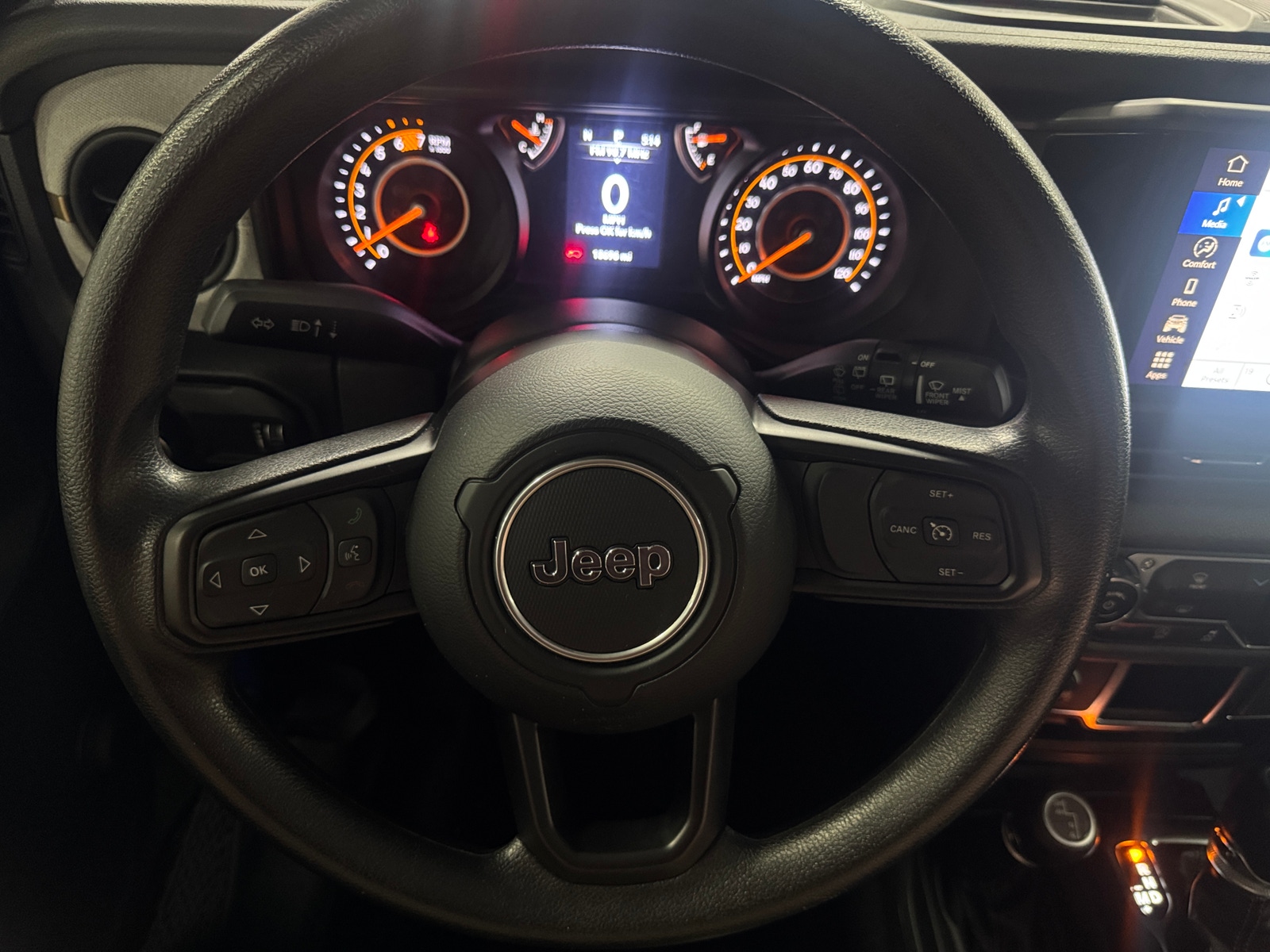 Thumbnail: 2024 Jeep Wrangler - 5