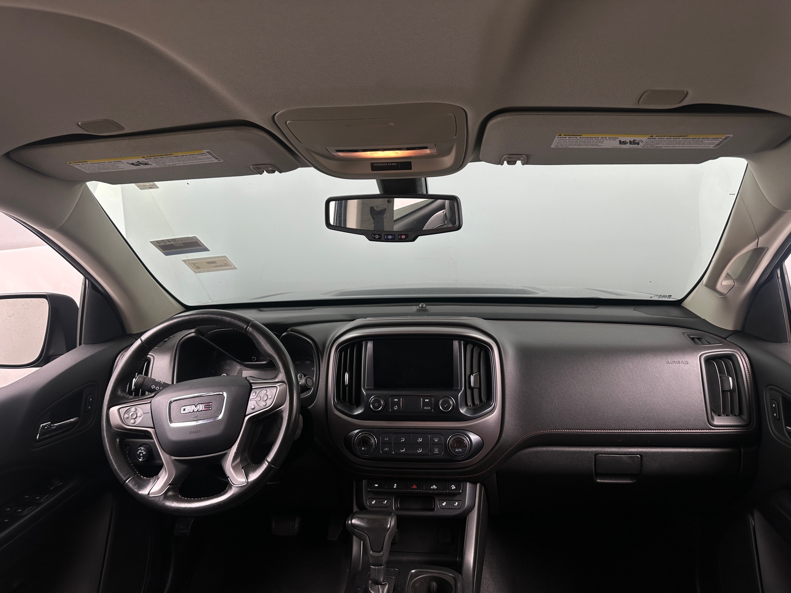 Thumbnail: 2019 GMC Canyon - 3