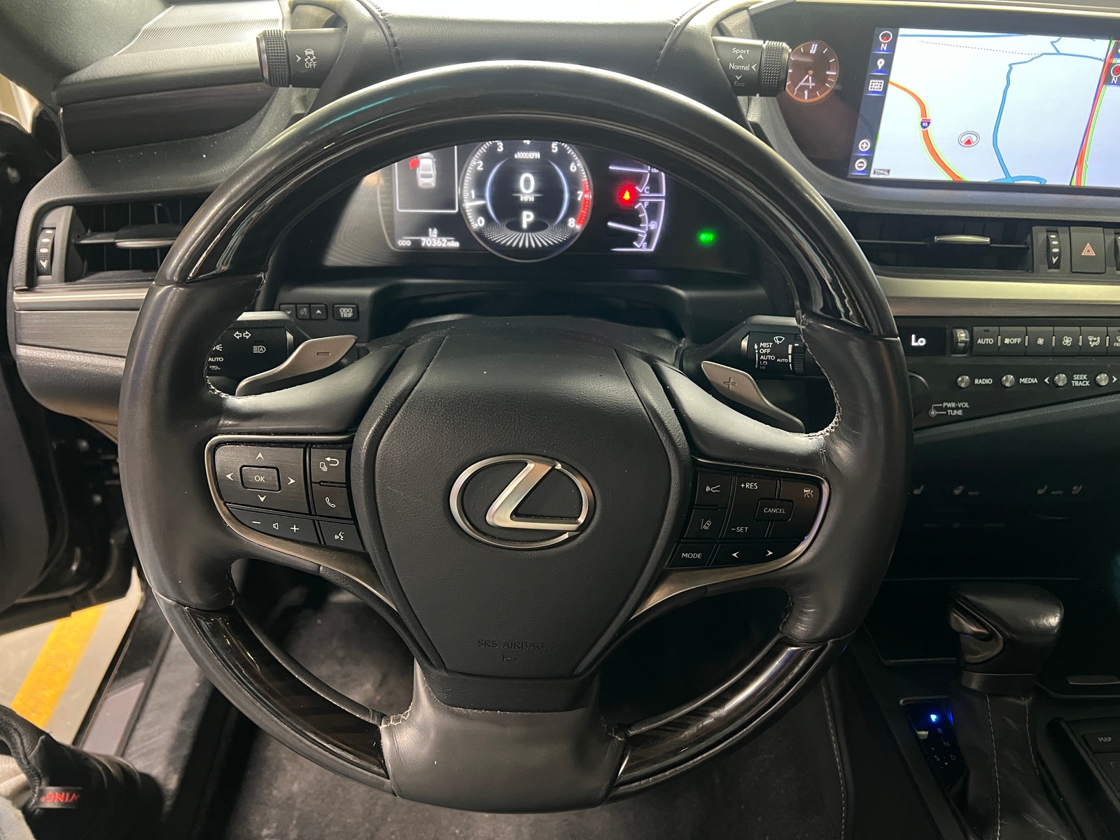 Thumbnail: 2019 Lexus ES - 5