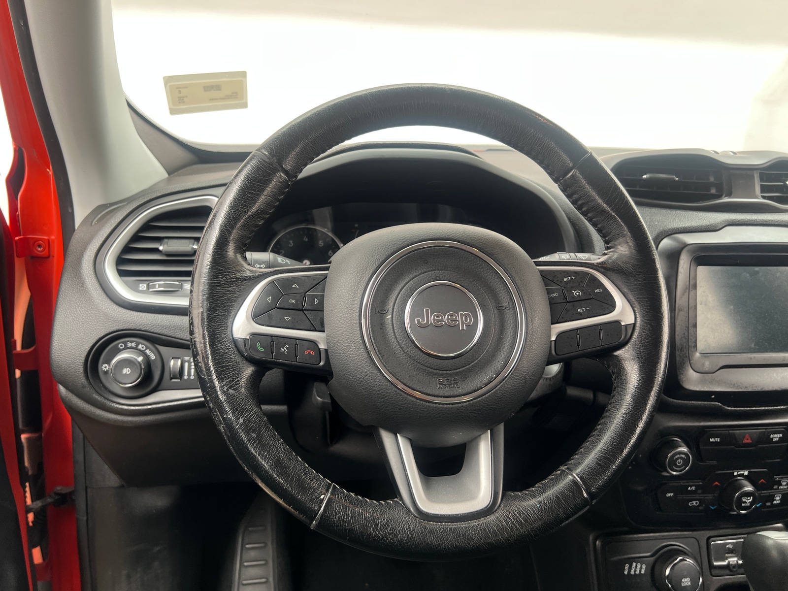 Thumbnail: 2019 Jeep Renegade - 5