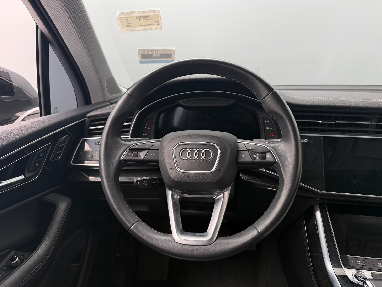 Thumbnail: 2023 Audi Q7 - 4